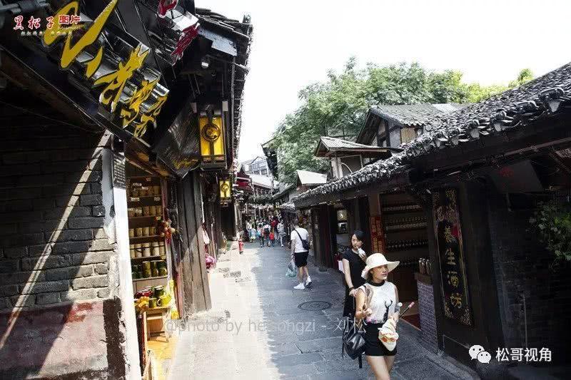 杨幂回应离开嘉行的原因:没有谁对谁错,上过班的都懂